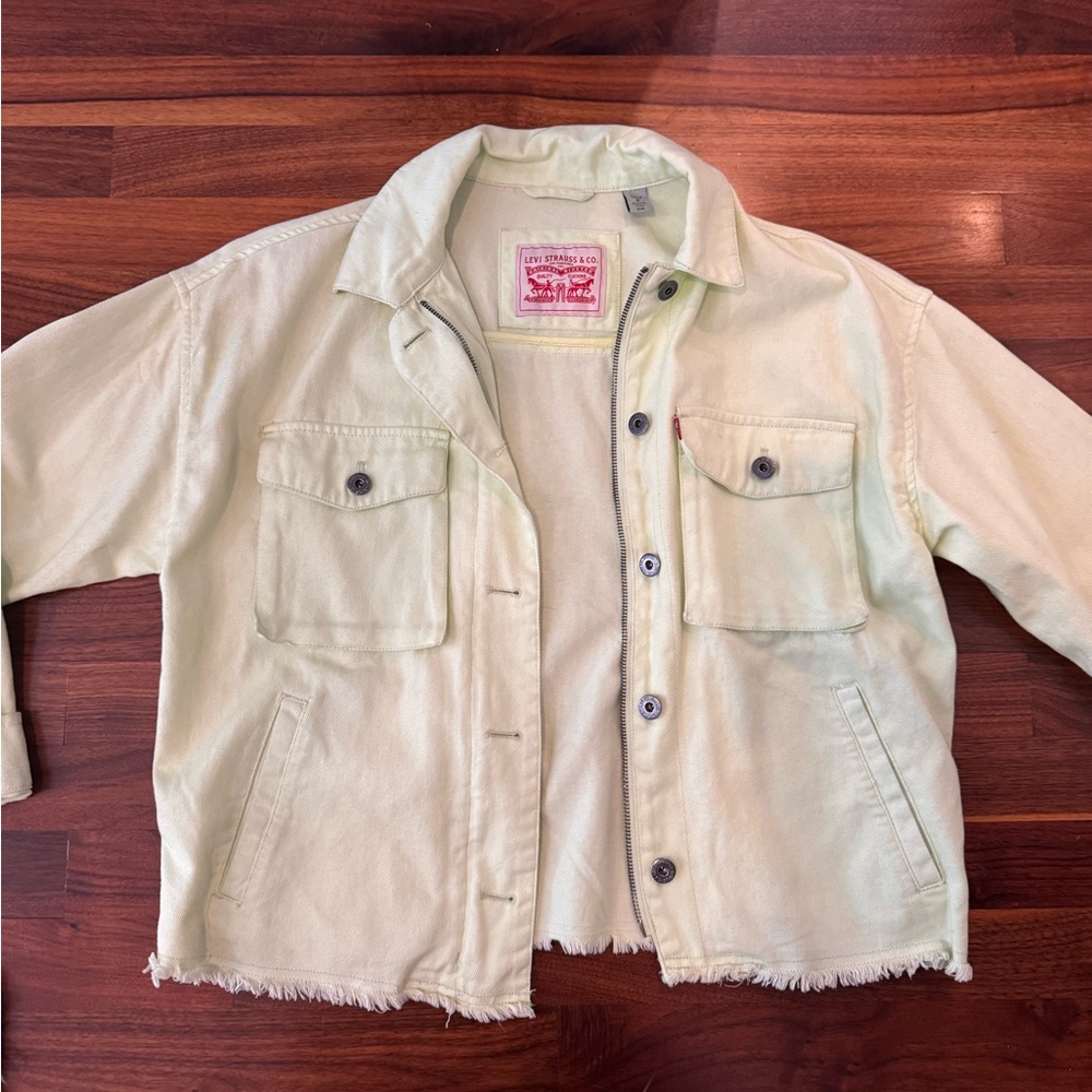 Levi’s green cropped denim jacket